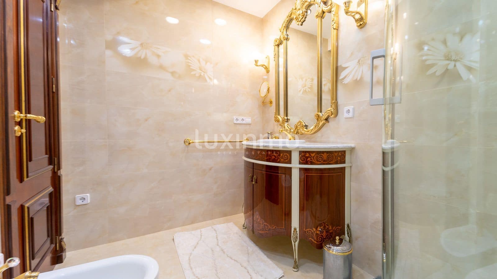 3 bedroom Villa for sale in Altea with pool garage - € 880,000 (Ref: 8775808)