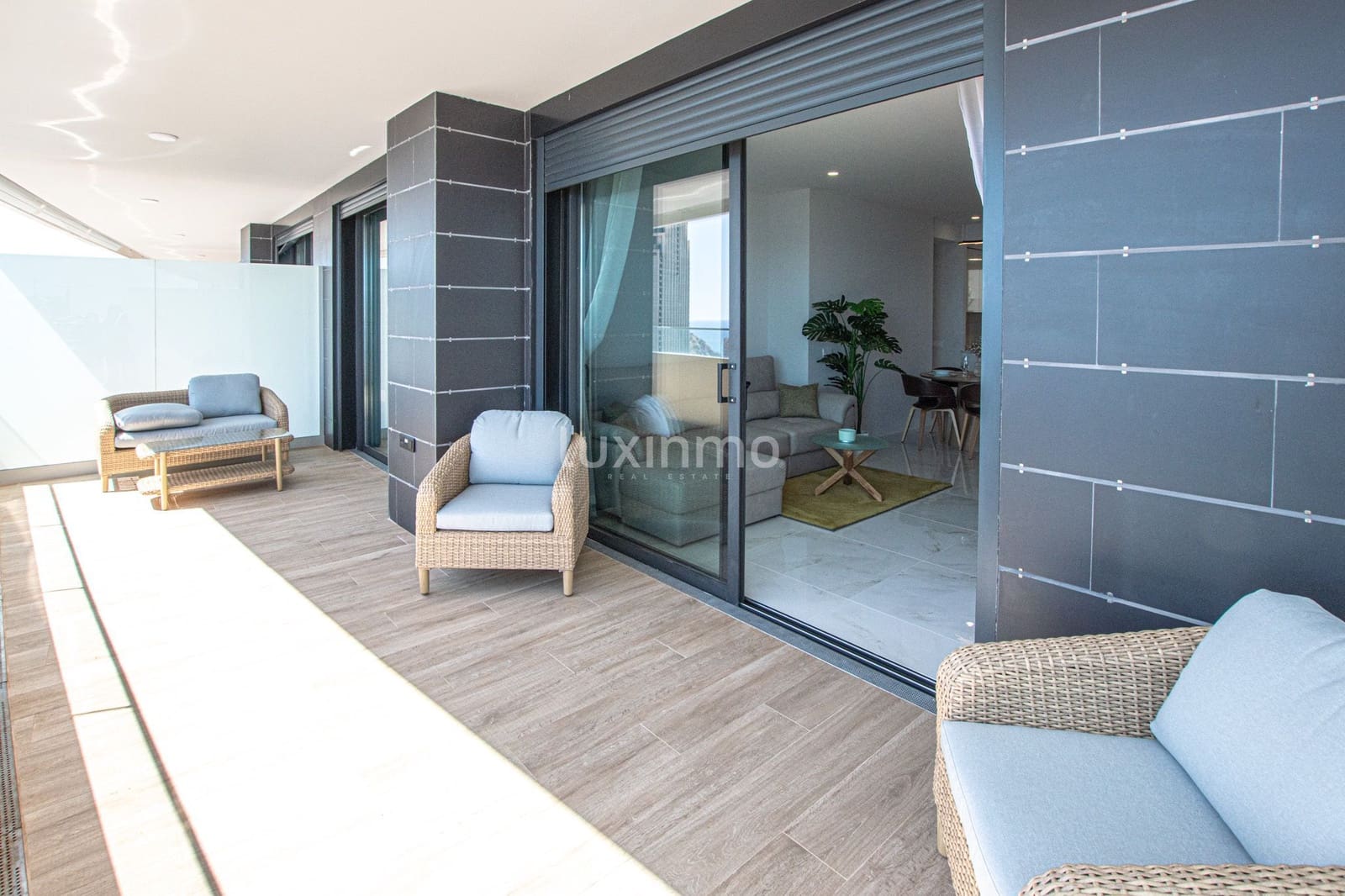 2 sovrum Lägenhet att hyra i Benidorm med pool garage - 2 200 € (Ref: 8779879)