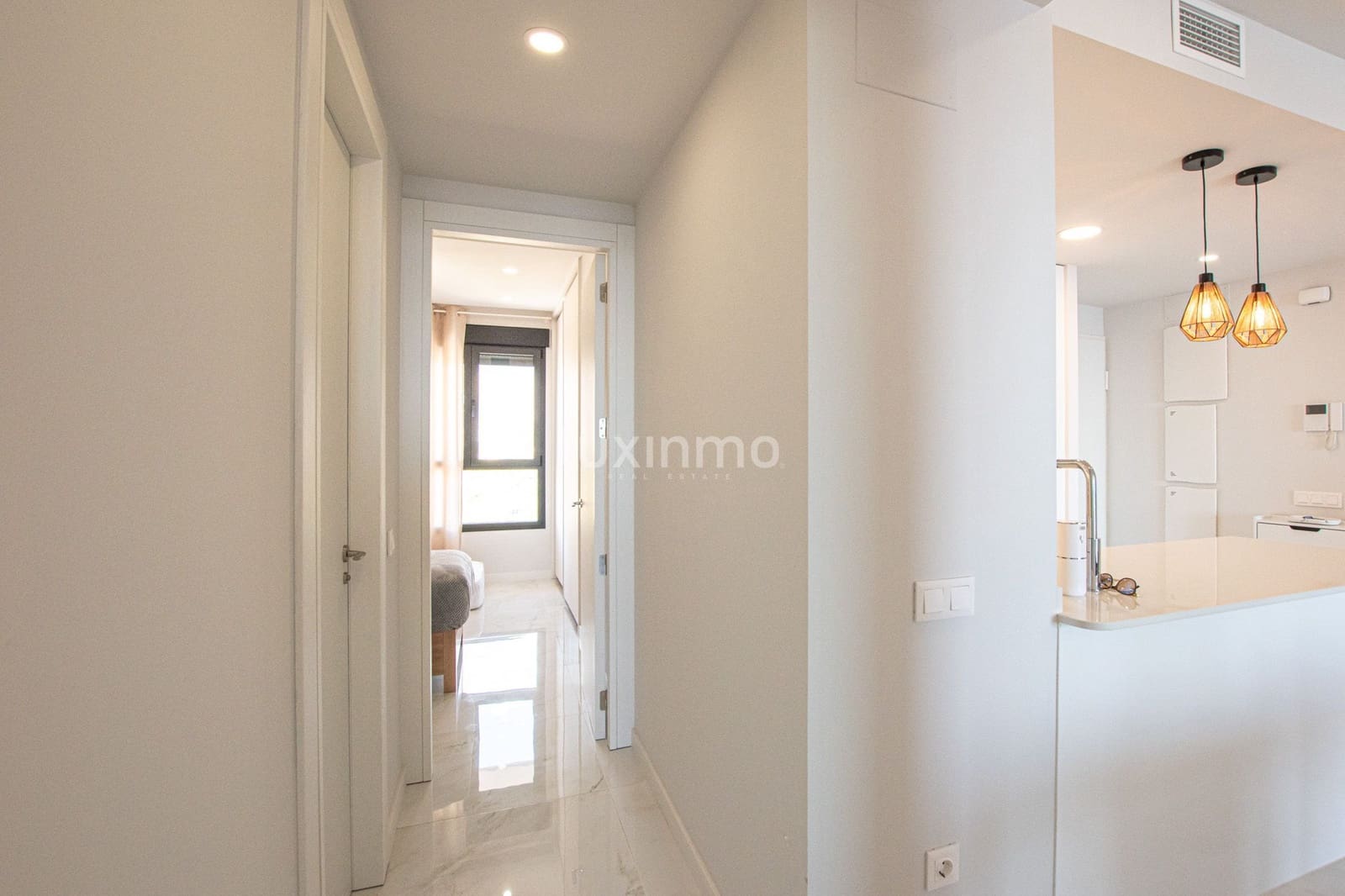 2 sovrum Lägenhet att hyra i Benidorm med pool garage - 2 200 € (Ref: 8779879)