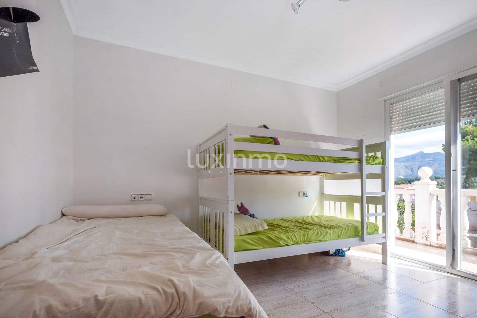 6 sypialnia Willa na sprzedaż w Altea z basenem garażem - 950 000 € (Ref: 8781050)