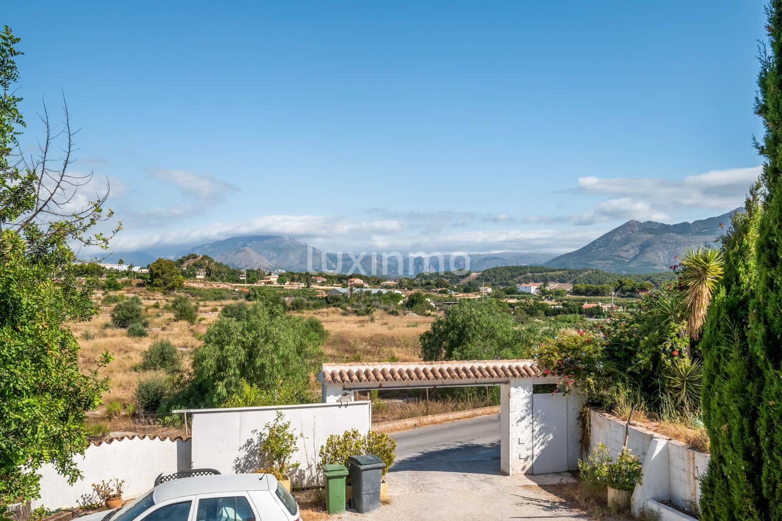 6 sypialnia Willa na sprzedaż w Altea z basenem garażem - 950 000 € (Ref: 8781050)