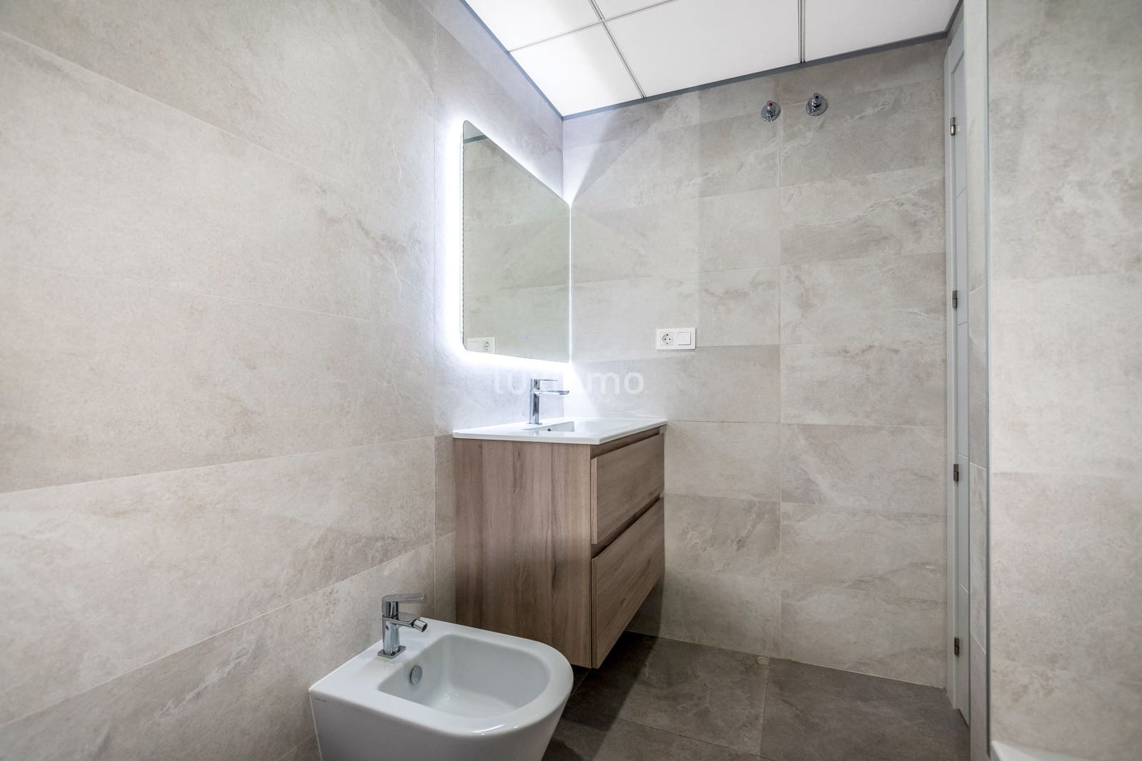 3 makuuhuone Kattohuoneisto vuokrattavana paikassa Benidorm mukana uima-altaan 
autotalli - 3 000 € (Ref: 8785916)