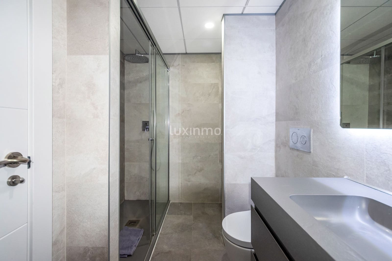 3 makuuhuone Kattohuoneisto vuokrattavana paikassa Benidorm mukana uima-altaan 
autotalli - 3 000 € (Ref: 8785916)