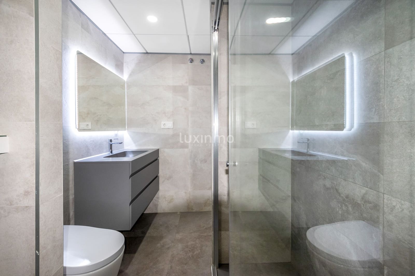 3 makuuhuone Kattohuoneisto vuokrattavana paikassa Benidorm mukana uima-altaan 
autotalli - 3 000 € (Ref: 8785916)