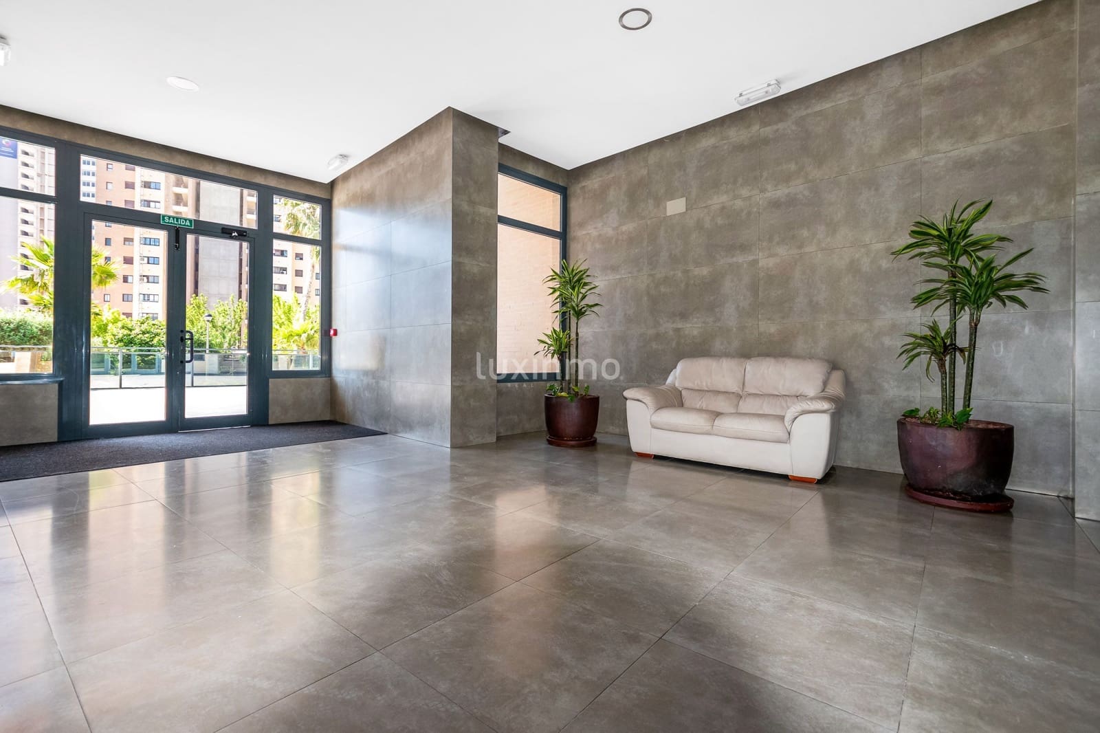 3 makuuhuone Kattohuoneisto vuokrattavana paikassa Benidorm mukana uima-altaan 
autotalli - 3 000 € (Ref: 8785916)