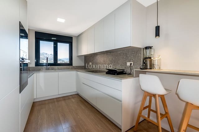 3 makuuhuone Kattohuoneisto vuokrattavana paikassa Benidorm mukana uima-altaan 
autotalli - 3 000 € (Ref: 8785916)