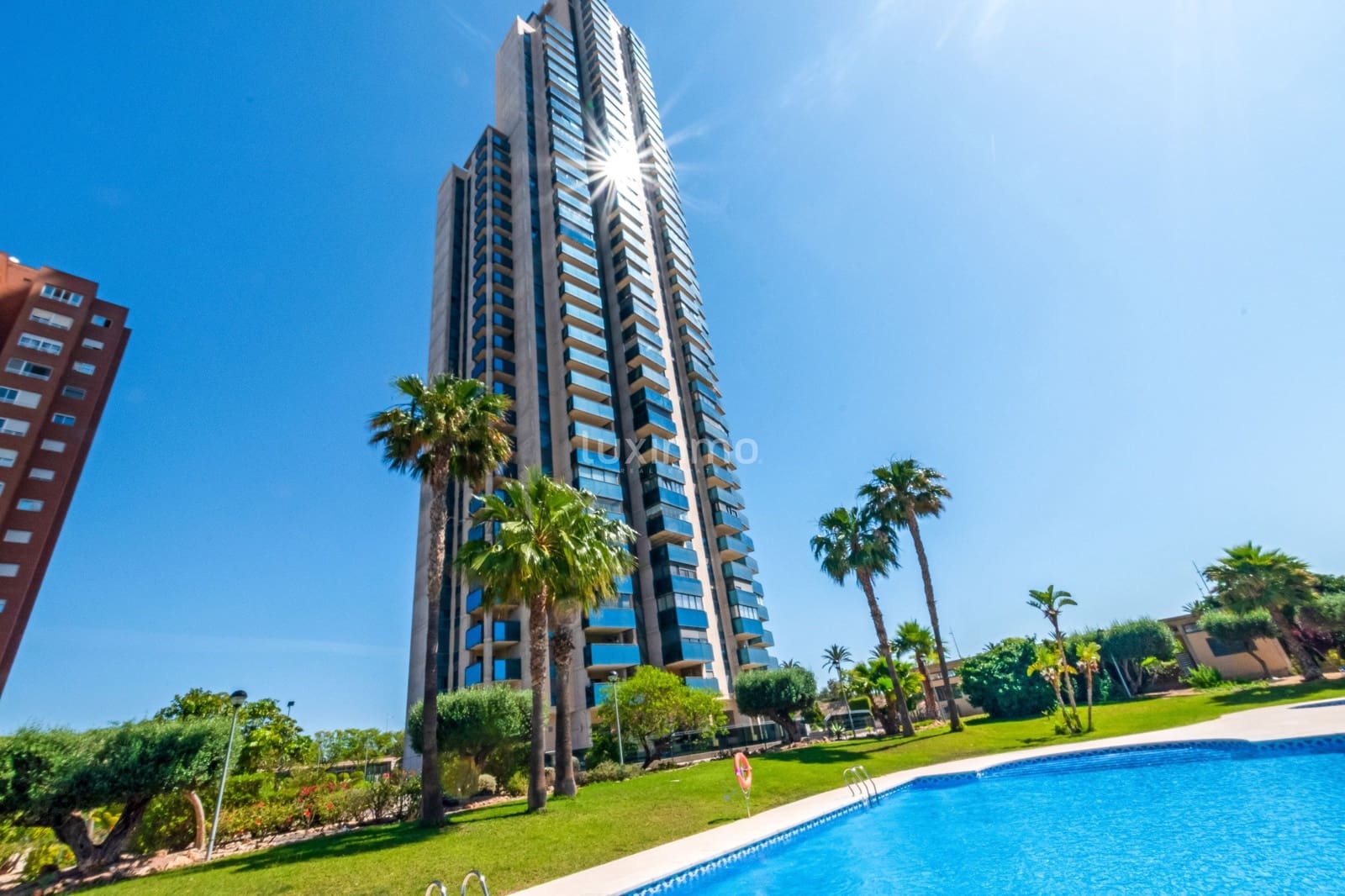 3 makuuhuone Kattohuoneisto vuokrattavana paikassa Benidorm mukana uima-altaan 
autotalli - 3 000 € (Ref: 8785916)