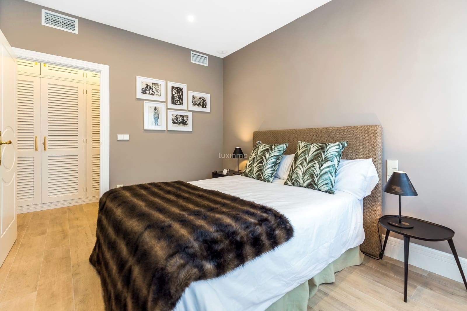 4 soverom Leilighet til salgs i Alicante by med garasje - € 1 185 000 (Ref: 8815358)