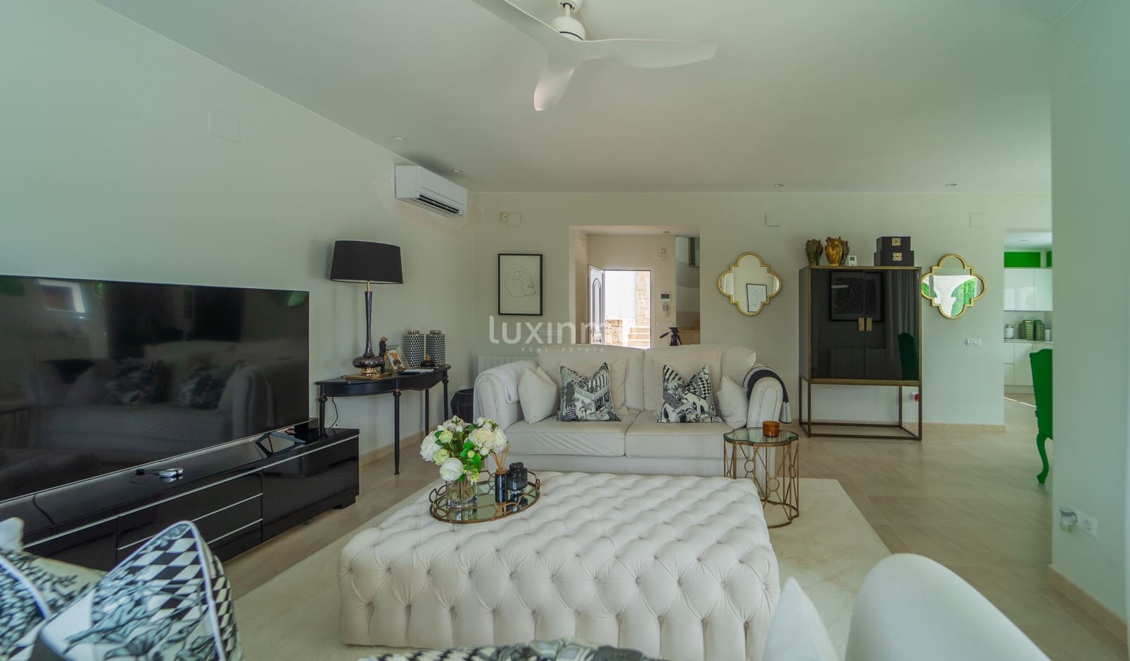 4 soverom Villa til salgs i Moraira med svømmebasseng garasje - € 1 489 000 (Ref: 8815359)