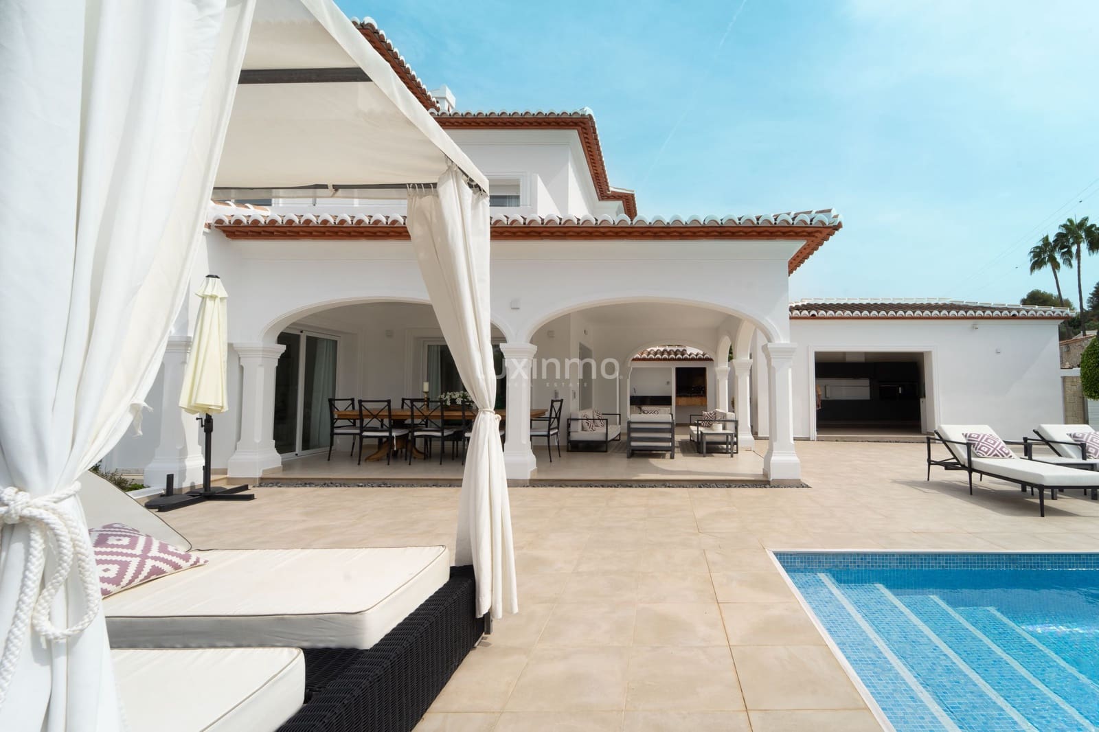 4 soverom Villa til salgs i Moraira med svømmebasseng garasje - € 1 489 000 (Ref: 8815359)