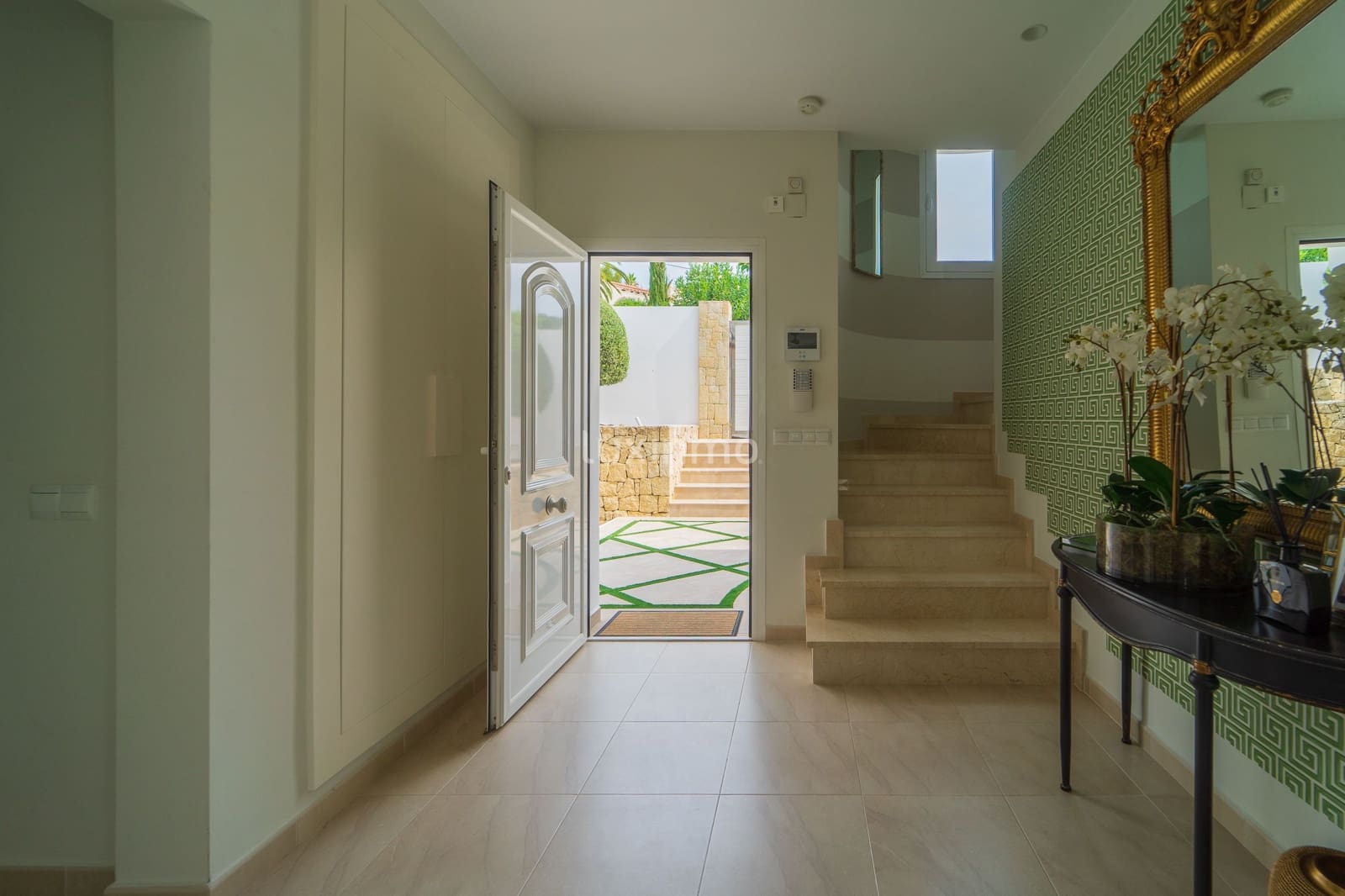 4 soverom Villa til salgs i Moraira med svømmebasseng garasje - € 1 489 000 (Ref: 8815359)