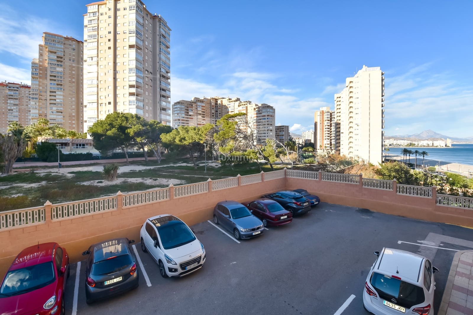 3 soveværelse Lejlighed til salg i El Campello med swimmingpool - € 382.000 (Ref: 8815362)