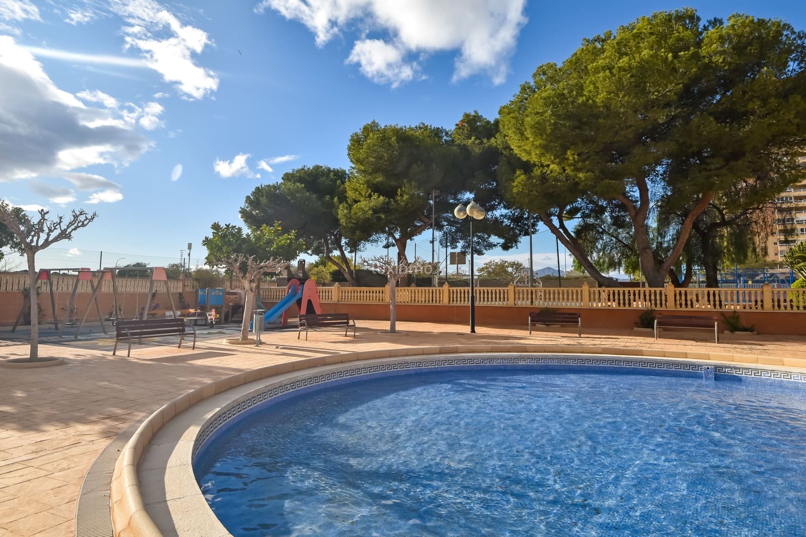 3 soveværelse Lejlighed til salg i El Campello med swimmingpool - € 382.000 (Ref: 8815362)