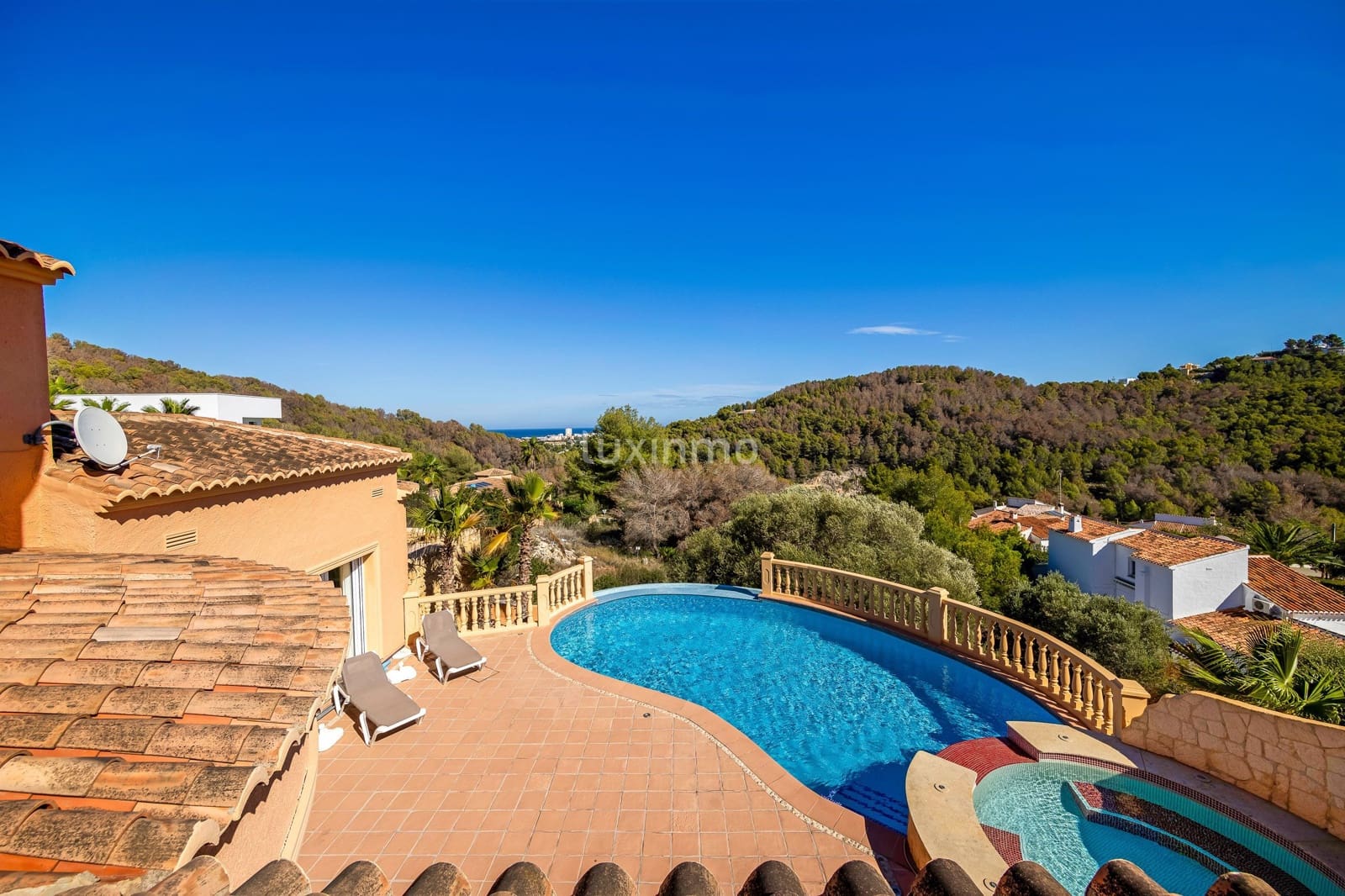 3 Zimmer Villa zu verkaufen in Javea / Xabia mit Pool - 750.000 € (Ref: 8815386)