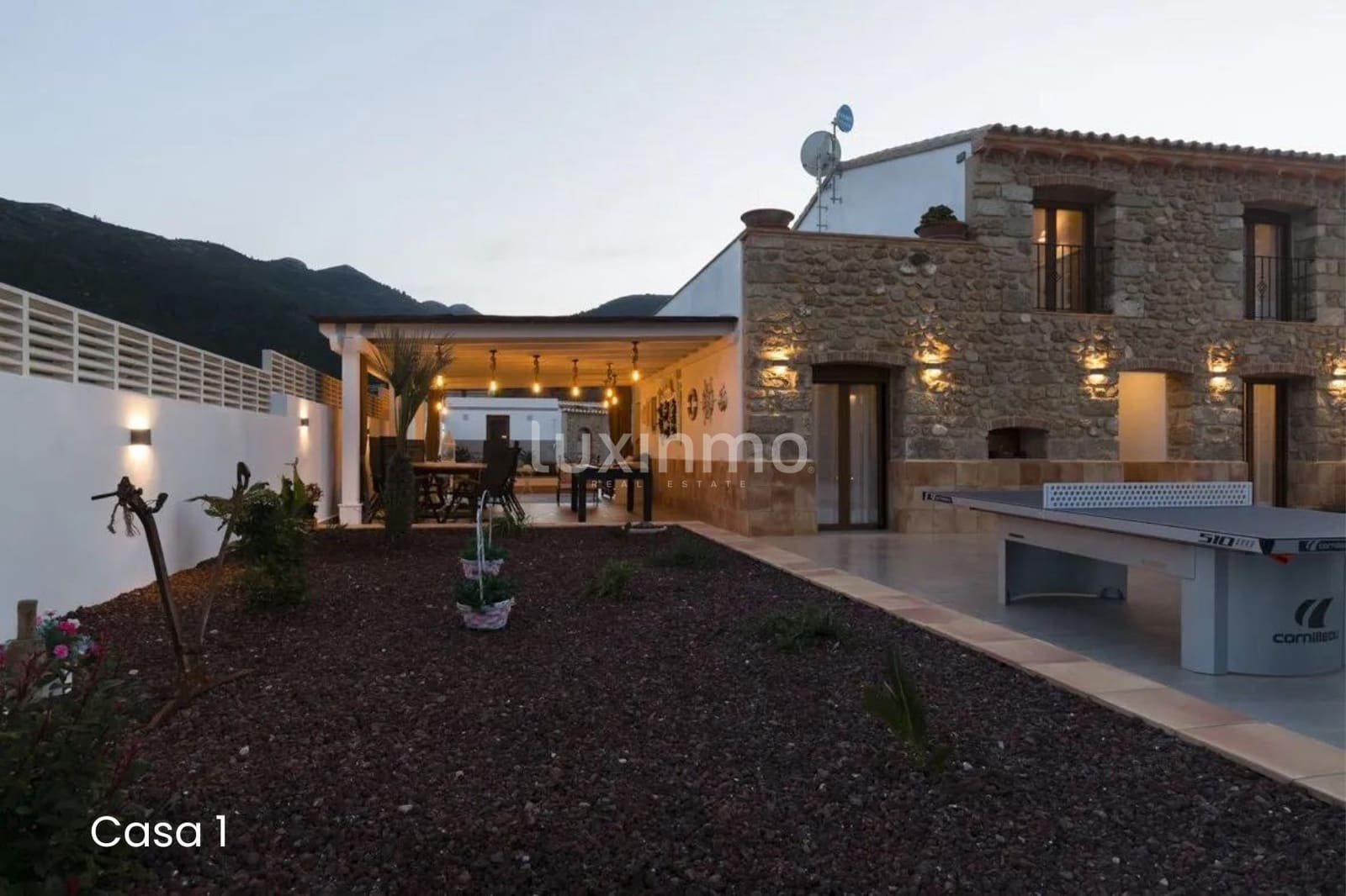 12 soveværelse Villa til salg i Jalon / Xalo med swimmingpool garage - € 1.550.000 (Ref: 8815403)