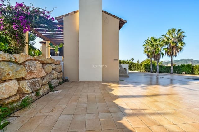 3 slaapkamer Villa te koop in Javea / Xàbia met zwembad - € 1.490.000 (Ref: 8817010)