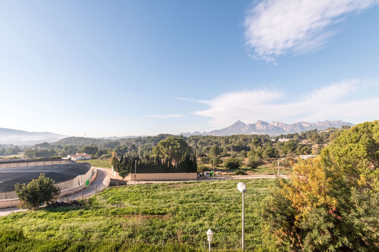 4 bedroom Villa for sale in Altea with pool garage - € 1,500,000 (Ref: 8817014)