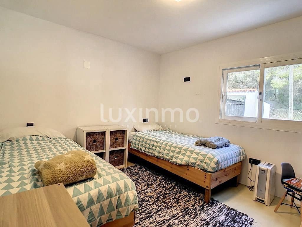 6 quarto Moradia para venda em Sant Antoni de Portmany com piscina garagem - 2 400 000 € (Ref: 8817022)