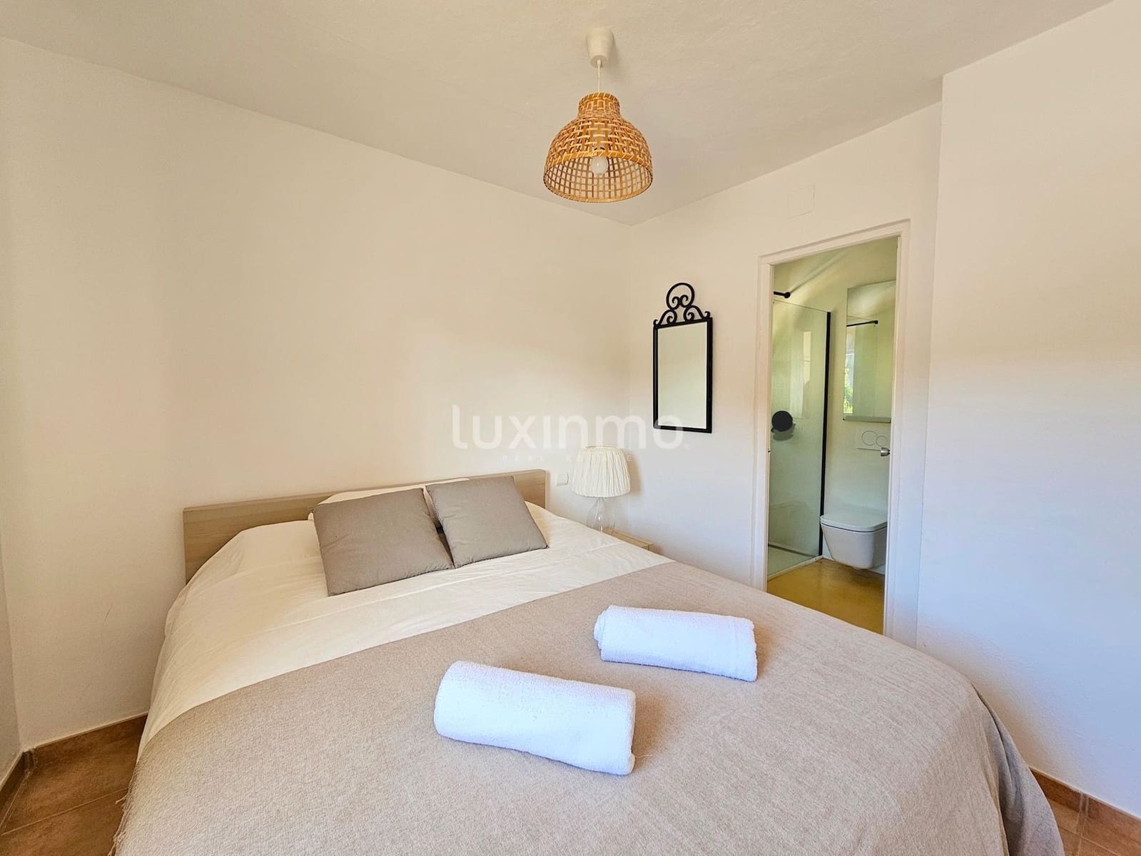 6 quarto Moradia para venda em Sant Antoni de Portmany com piscina garagem - 2 400 000 € (Ref: 8817022)