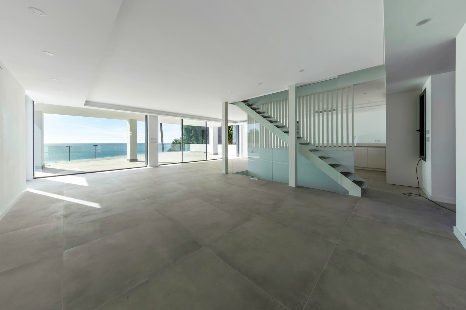 5 soveværelse Villa til salg i El Campello med swimmingpool garage - € 2.700.000 (Ref: 8817024)