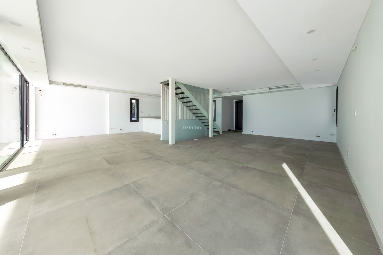 5 soveværelse Villa til salg i El Campello med swimmingpool garage - € 2.700.000 (Ref: 8817024)