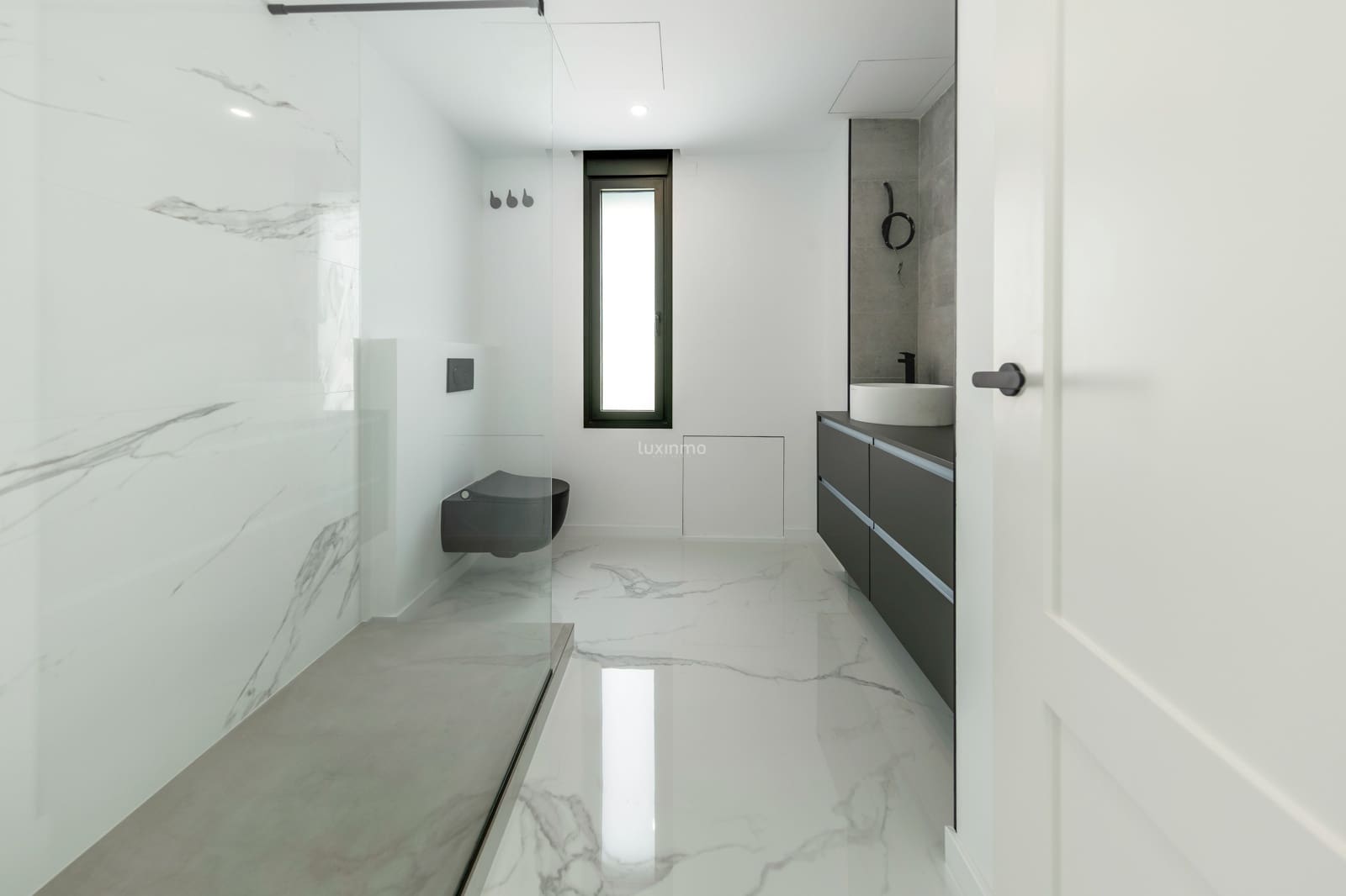 5 soveværelse Villa til salg i El Campello med swimmingpool garage - € 2.700.000 (Ref: 8817024)