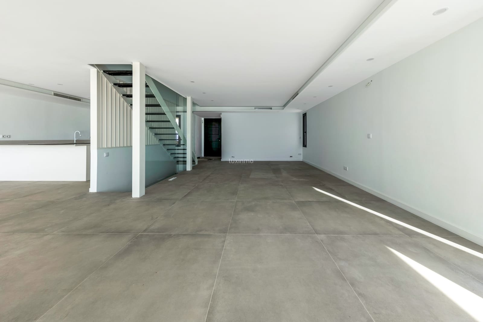 5 soveværelse Villa til salg i El Campello med swimmingpool garage - € 2.700.000 (Ref: 8817024)