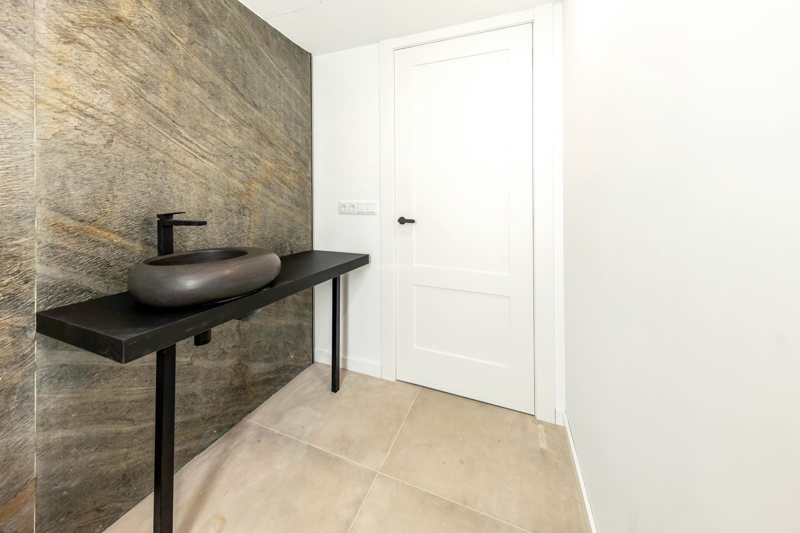 5 soveværelse Villa til salg i El Campello med swimmingpool garage - € 2.700.000 (Ref: 8817024)