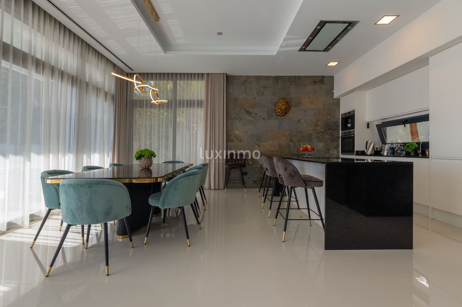 5 soveværelse Villa til salg i Finestrat med swimmingpool garage - € 2.000.000 (Ref: 8817025)