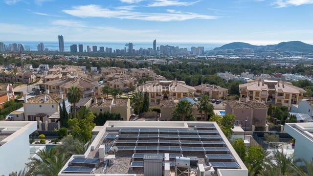 5 soveværelse Villa til salg i Finestrat med swimmingpool garage - € 2.000.000 (Ref: 8817025)