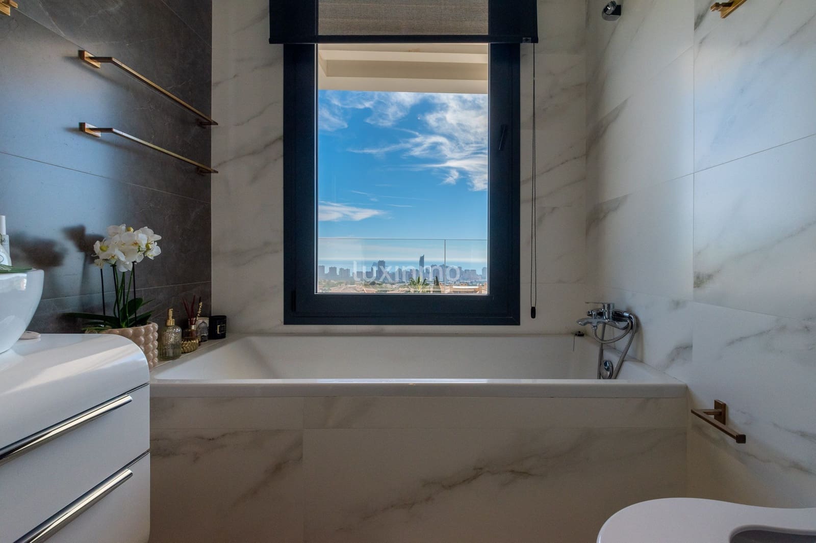 5 soveværelse Villa til salg i Finestrat med swimmingpool garage - € 2.000.000 (Ref: 8817025)