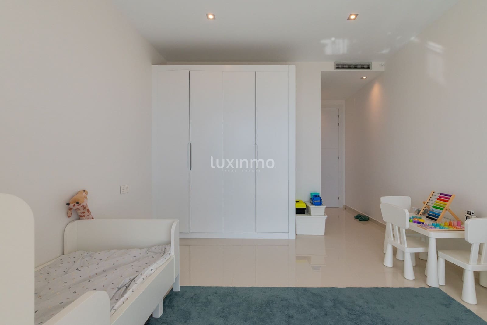 5 soveværelse Villa til salg i Finestrat med swimmingpool garage - € 2.000.000 (Ref: 8817025)