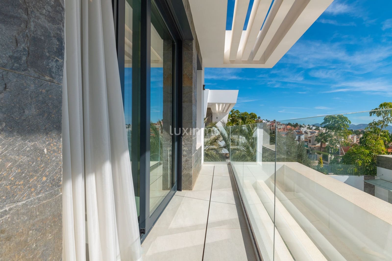 5 soveværelse Villa til salg i Finestrat med swimmingpool garage - € 2.000.000 (Ref: 8817025)