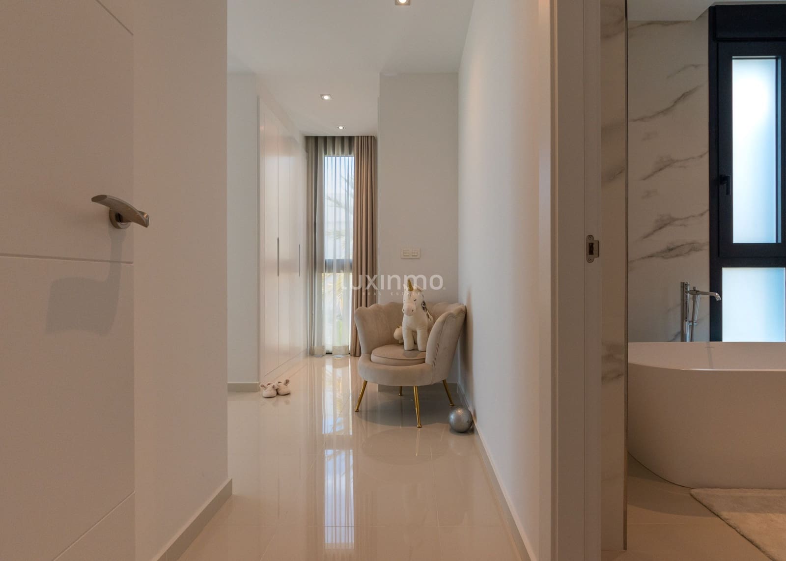 5 soveværelse Villa til salg i Finestrat med swimmingpool garage - € 2.000.000 (Ref: 8817025)