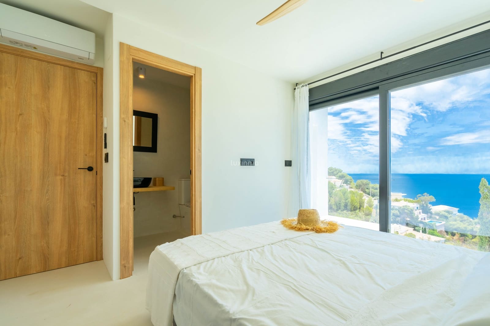 4 soverom Villa til salgs i Javea / Xabia med svømmebasseng - € 1 490 000 (Ref: 8817029)