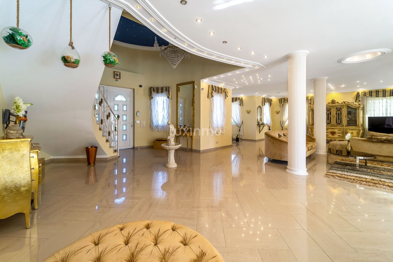 7 sovrum Villa till salu i El Campello med pool garage - 1 970 000 € (Ref: 8817034)