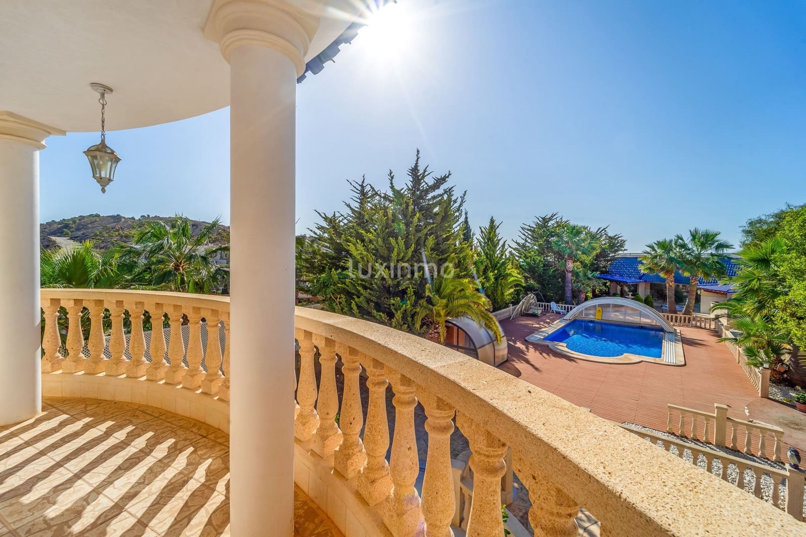 7 sovrum Villa till salu i El Campello med pool garage - 1 970 000 € (Ref: 8817034)