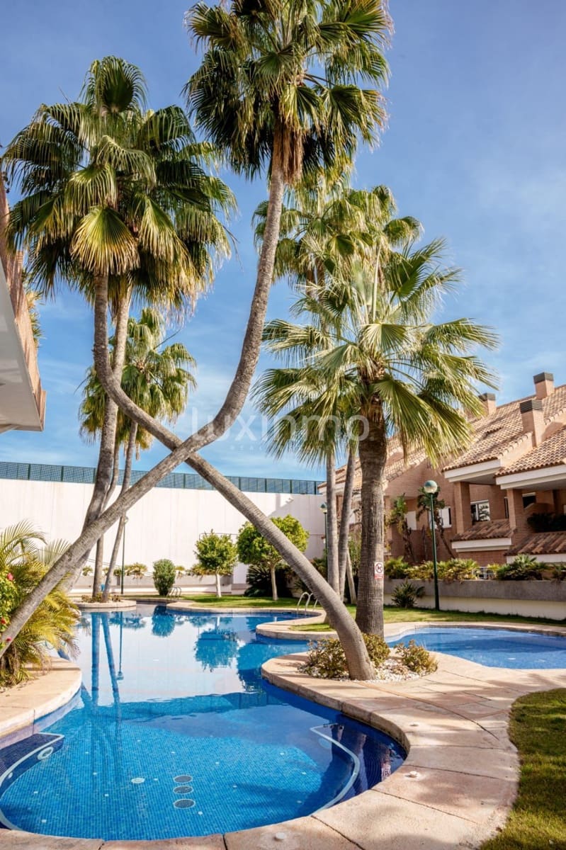 8 soveværelse Byhus til salg i Cabo de las Huertas med swimmingpool garage - € 1.145.000 (Ref: 8817035)