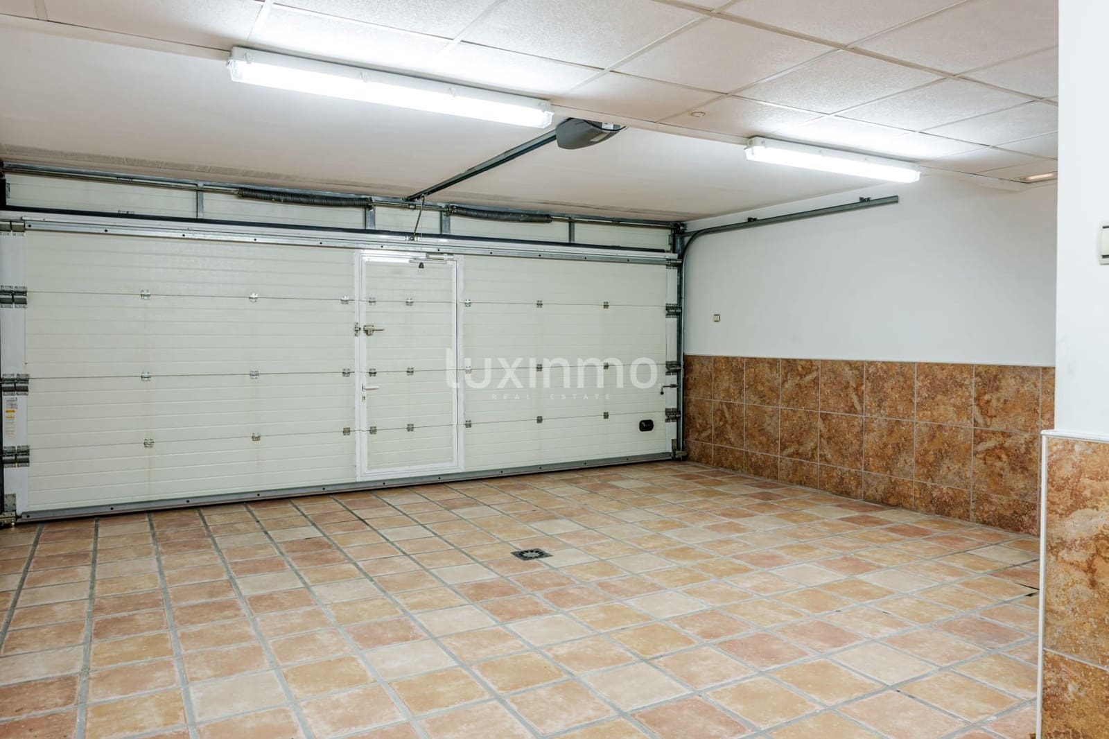 8 soveværelse Byhus til salg i Cabo de las Huertas med swimmingpool garage - € 1.145.000 (Ref: 8817035)