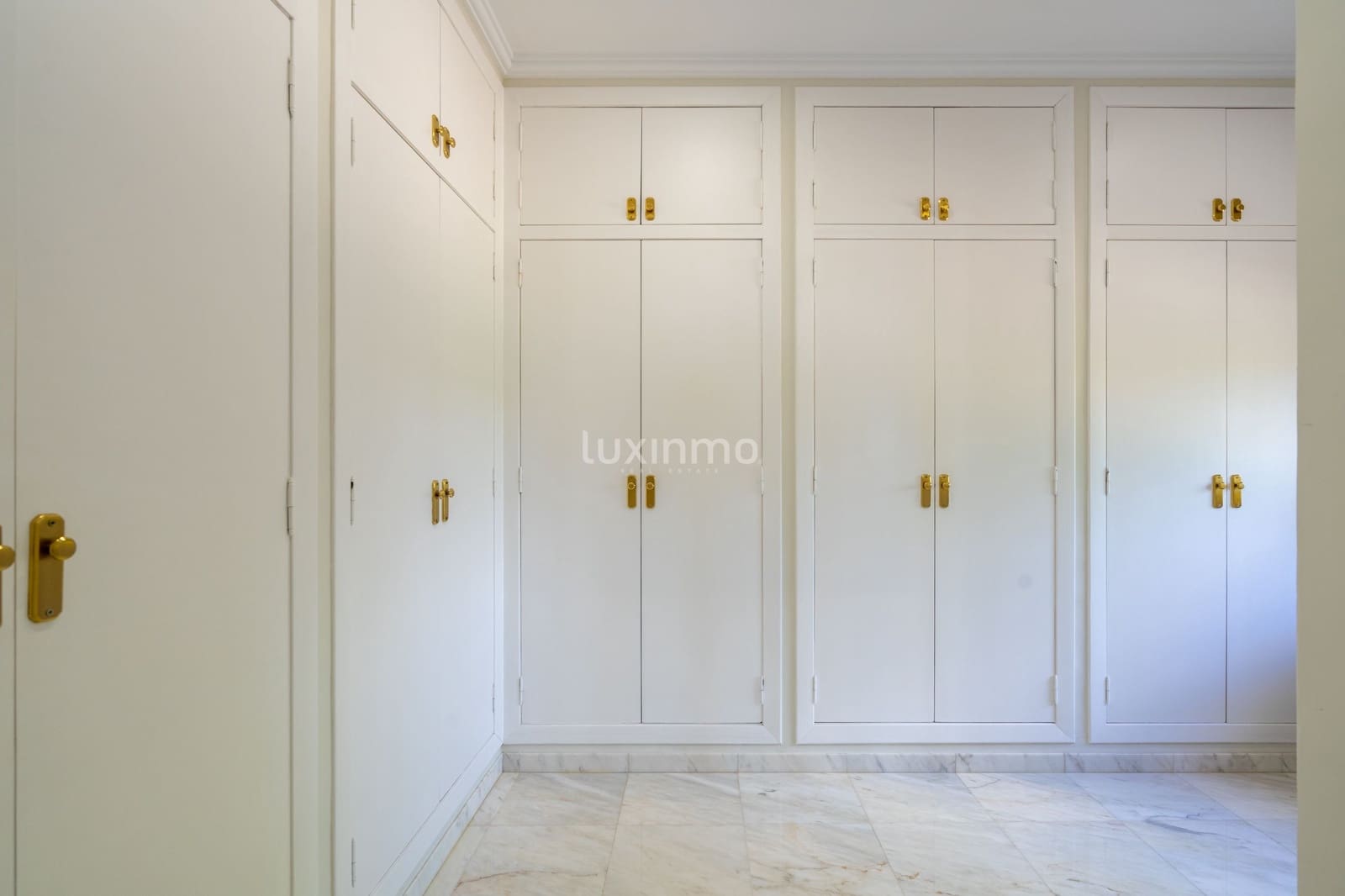 5 chambre Villa/Maison à vendre à Calpe / Calp avec piscine garage - 2 200 000 € (Ref: 8817052)