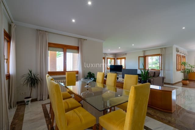 5 chambre Villa/Maison à vendre à Calpe / Calp avec piscine garage - 2 200 000 € (Ref: 8817052)