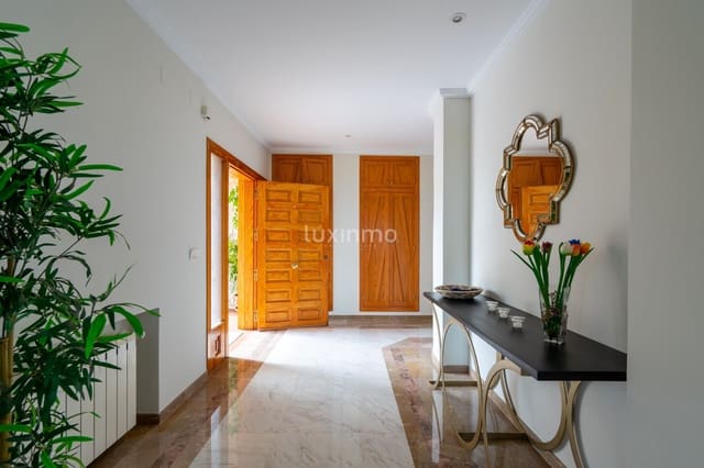 5 chambre Villa/Maison à vendre à Calpe / Calp avec piscine garage - 2 200 000 € (Ref: 8817052)