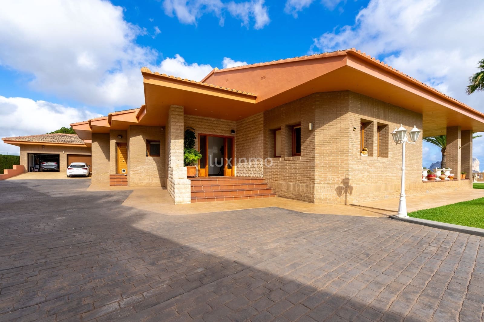 5 chambre Villa/Maison à vendre à Calpe / Calp avec piscine garage - 2 200 000 € (Ref: 8817052)