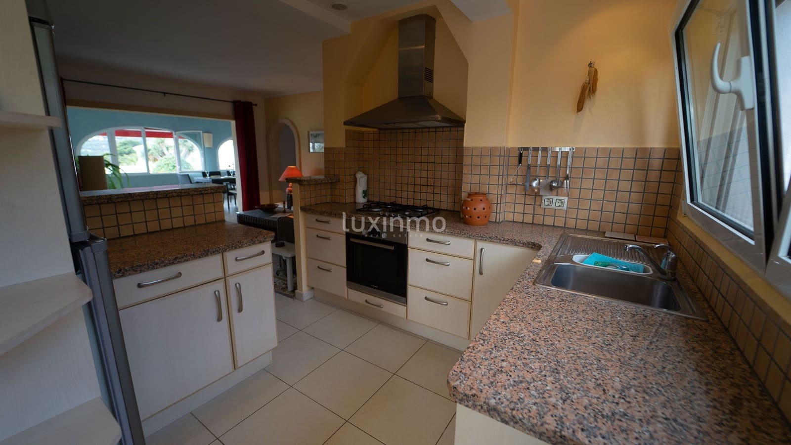 5 soverom Villa til salgs i Teulada med garasje - € 1 650 000 (Ref: 8817053)