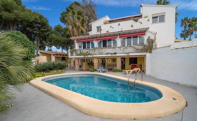 5 sovrum Villa till salu i Teulada Pueblo, Teulada-Moraira med garage - 1 650 000 € (Ref: 8817053)