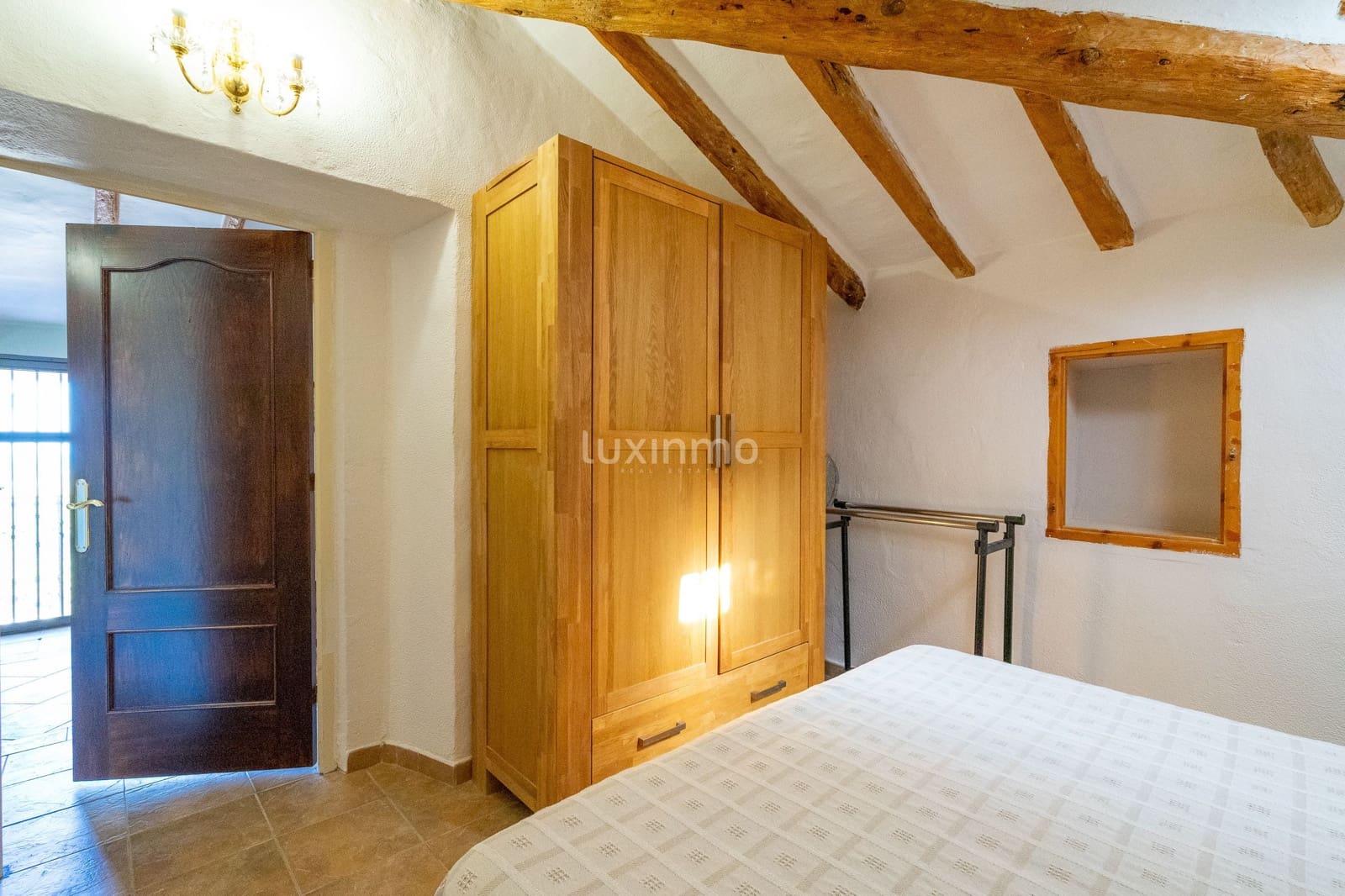 8 slaapkamer Villa te koop in La Nucia met zwembad - € 2.500.000 (Ref: 8821203)