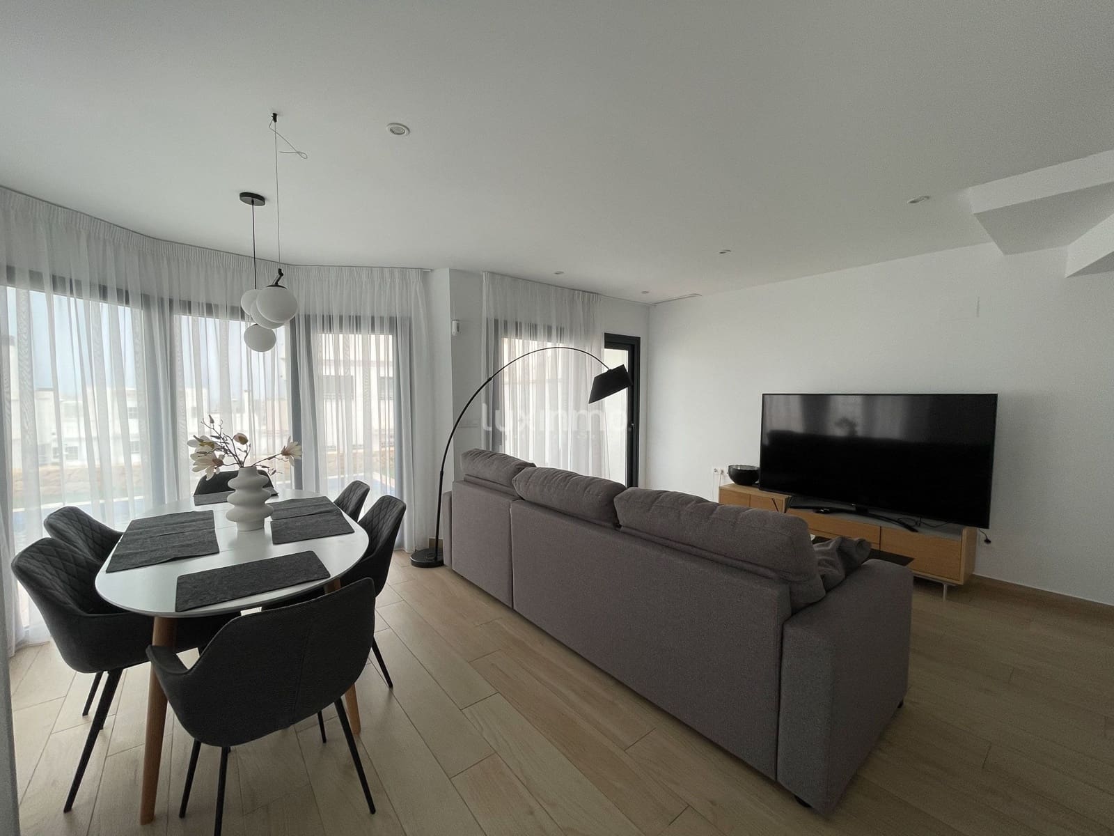 3 bedroom Terraced Villa for rent in Finestrat with pool garage - € 2,500 (Ref: 8821230)