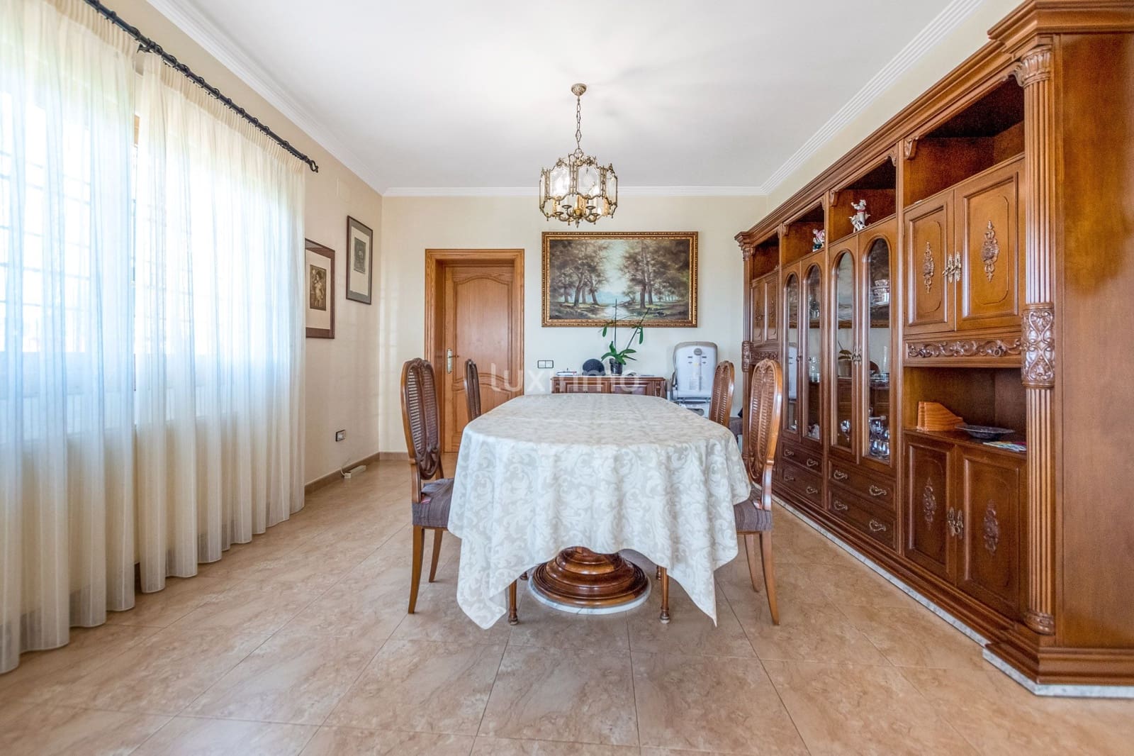 6 bedroom Villa for sale in Altea with pool garage - € 1,800,000 (Ref: 8821232)