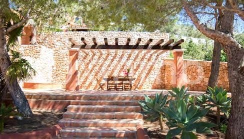 5 soverom Villa til salgs i Ibiza by med svømmebasseng garasje - € 4 300 000 (Ref: 8824560)