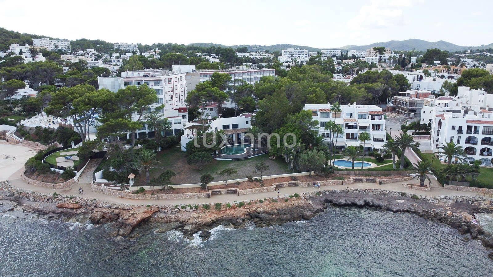 5 soveværelse Villa til salg i Santa Eulalia / Santa Eularia med swimmingpool garage - € 15.000.000 (Ref: 8824568)